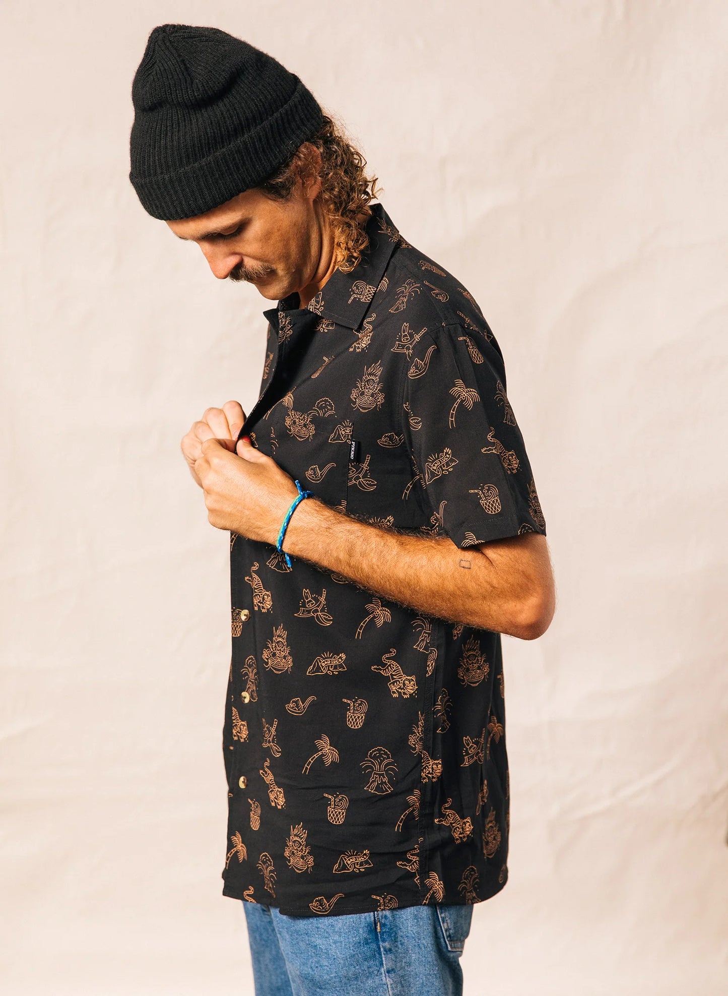 Spicy Noods Button Up